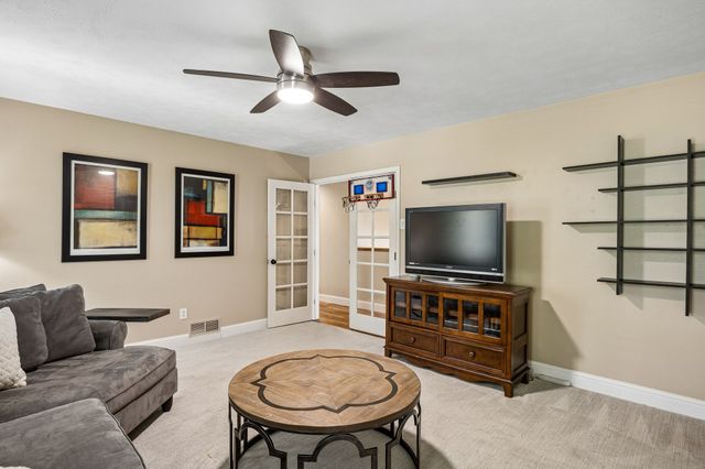 9611 Larchcrest Drive, Dallas, TX 75238