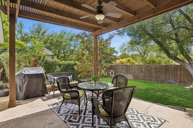 9611 Larchcrest Drive, Dallas, TX 75238