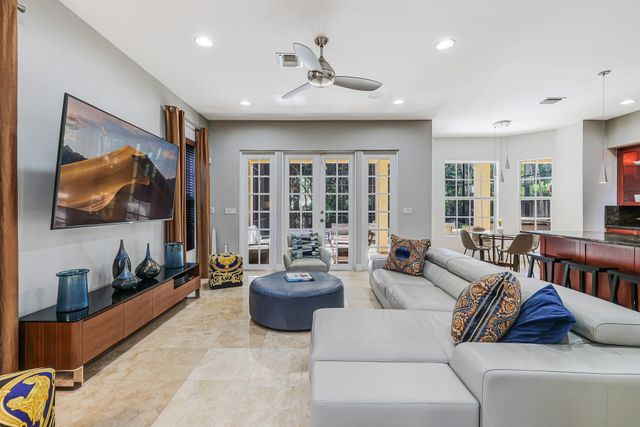 132 NE 21st Court, Wilton Manors, FL 33305