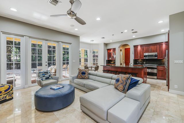 132 NE 21st Court, Wilton Manors, FL 33305