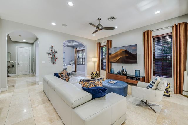 132 NE 21st Court, Wilton Manors, FL 33305