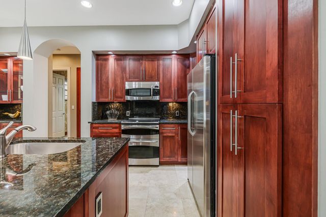 132 NE 21st Court, Wilton Manors, FL 33305