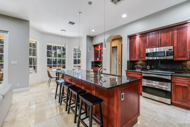 132 NE 21st Court, Wilton Manors, FL 33305