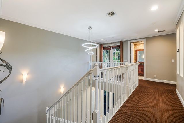 132 NE 21st Court, Wilton Manors, FL 33305