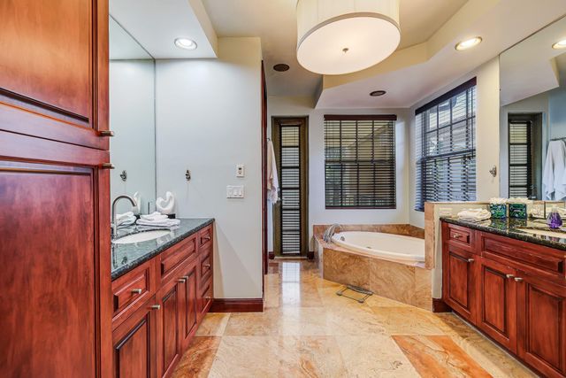 132 NE 21st Court, Wilton Manors, FL 33305