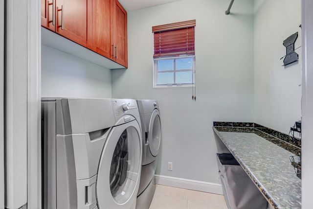 132 NE 21st Court, Wilton Manors, FL 33305