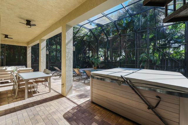 132 NE 21st Court, Wilton Manors, FL 33305