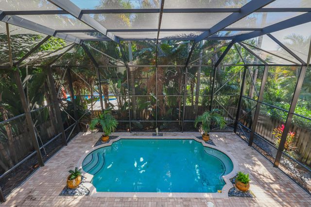 132 NE 21st Court, Wilton Manors, FL 33305