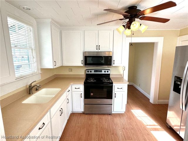 419 E Center Avenue, Sebring, FL 33870