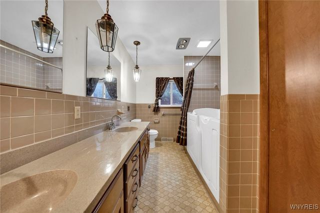 6632 Albion Road, Oakfield, NY 14125