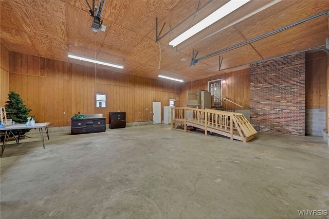 6632 Albion Road, Oakfield, NY 14125