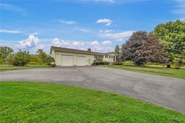 6632 Albion Road, Oakfield, NY 14125