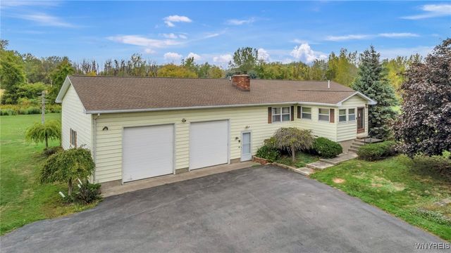 6632 Albion Road, Oakfield, NY 14125