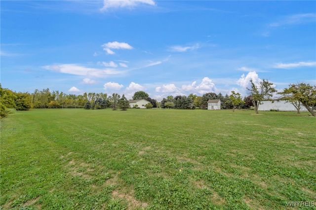 6632 Albion Road, Oakfield, NY 14125