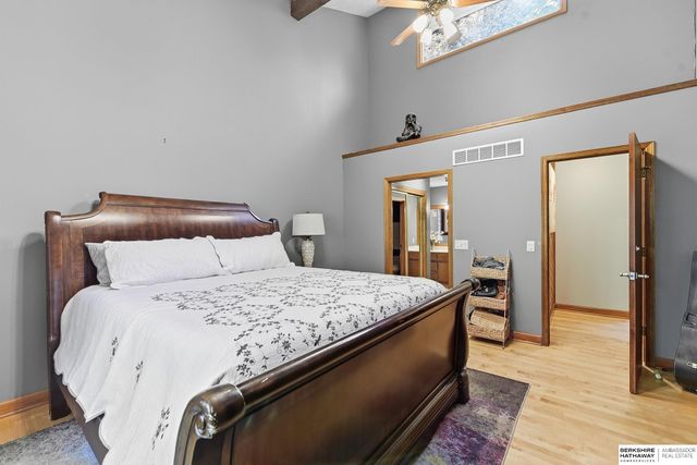 703 Canyon Road, Bellevue, NE 68005