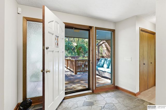 703 Canyon Road, Bellevue, NE 68005