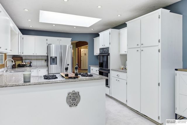 703 Canyon Road, Bellevue, NE 68005
