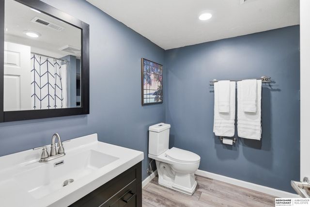 703 Canyon Road, Bellevue, NE 68005