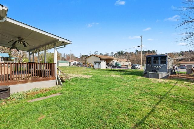 67 Lowell Street, Murphy, NC 28906