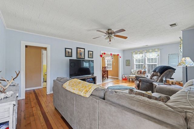 67 Lowell Street, Murphy, NC 28906