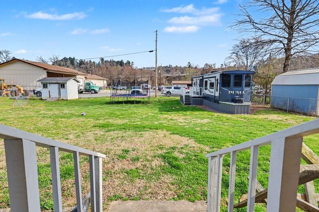 67 Lowell Street, Murphy, NC 28906