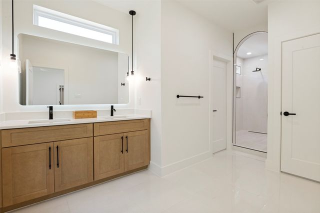 524 Tama Street, Dallas, TX 75203