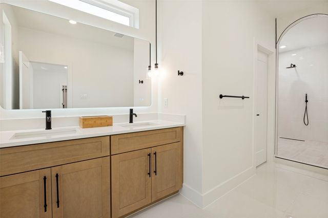 524 Tama Street, Dallas, TX 75203