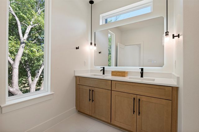 524 Tama Street, Dallas, TX 75203