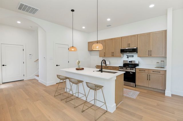 524 Tama Street, Dallas, TX 75203