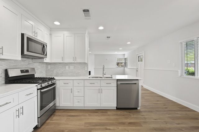 426 Pittman Street, Richardson, TX 75081