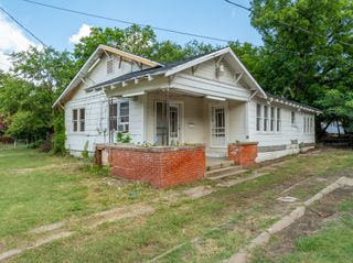 518 W Elm Street, Hillsboro, TX 76645