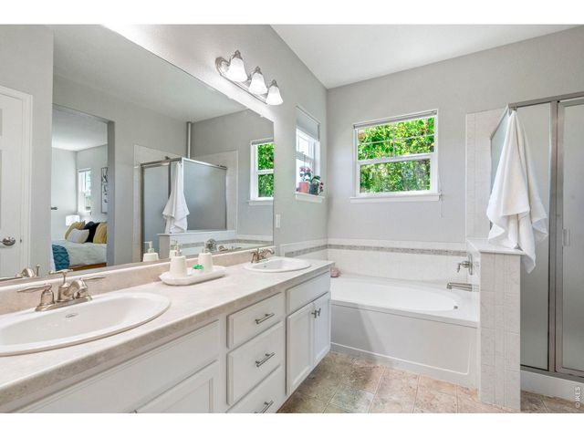 1971 Fairway Pointe Dr, Erie, CO 80516