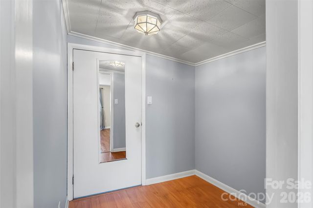 10 Woodmont Drive, Asheville, NC 28806