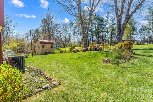 10 Woodmont Drive, Asheville, NC 28806