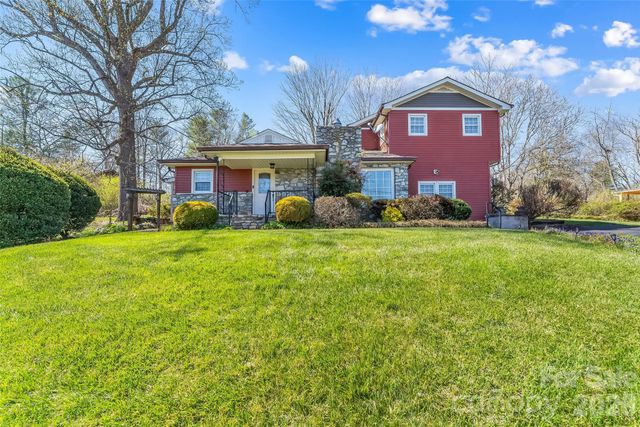 10 Woodmont Drive, Asheville, NC 28806