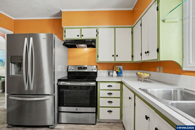 345 23rd St N, Salem, OR 97301