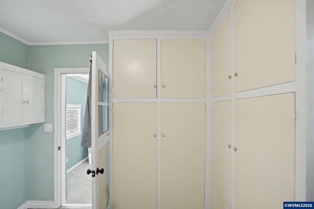 345 23rd St N, Salem, OR 97301