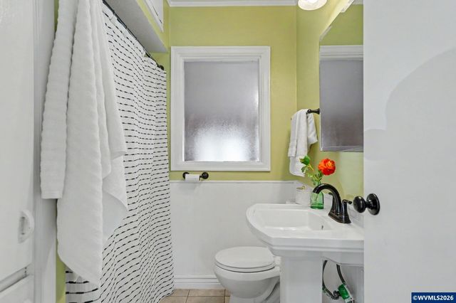 345 23rd St N, Salem, OR 97301