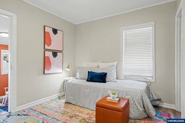 345 23rd St N, Salem, OR 97301