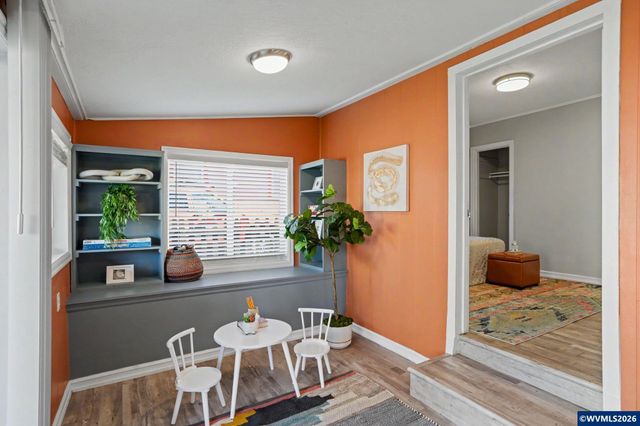 345 23rd St N, Salem, OR 97301