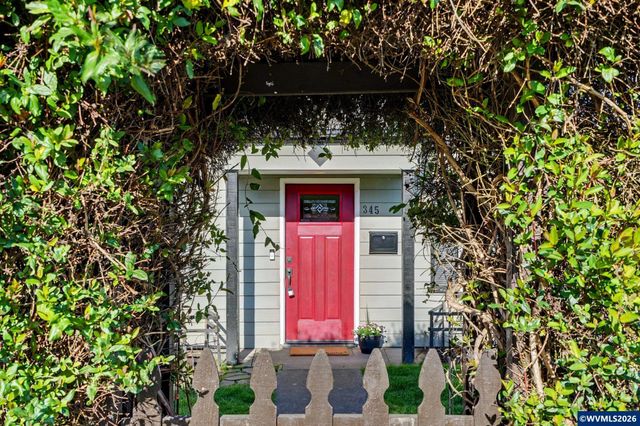 345 23rd St N, Salem, OR 97301