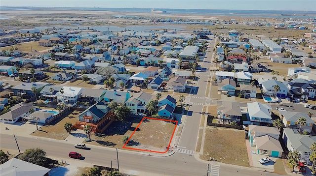 1002 S Eleventh St, Port Aransas, TX 78373