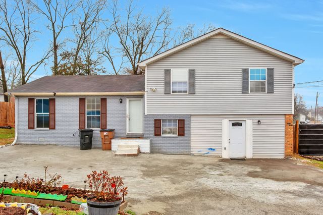 3296 Anderson Rd, Antioch, TN 37013