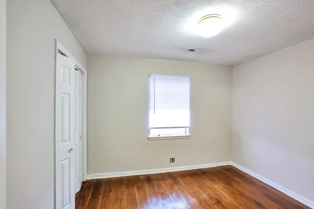 3296 Anderson Rd, Antioch, TN 37013