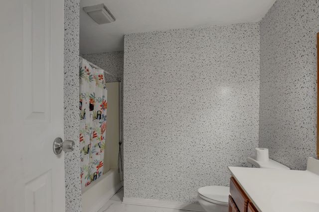 3296 Anderson Rd, Antioch, TN 37013