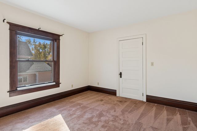 55 Garfield Street, Oswego, IL 60543