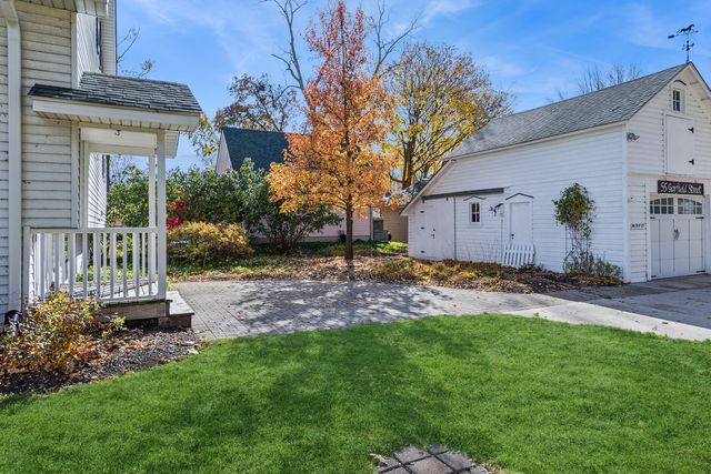 55 Garfield Street, Oswego, IL 60543