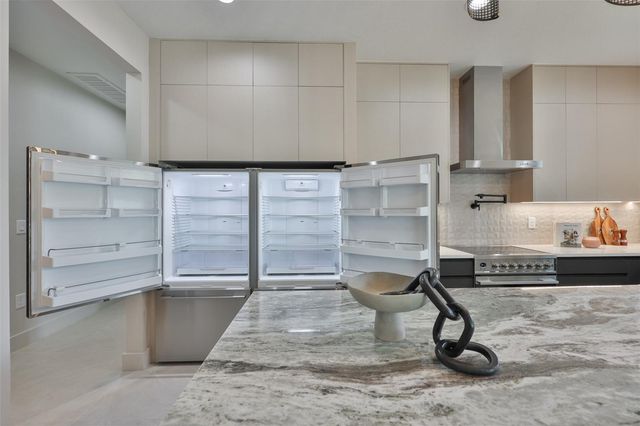 3506 W ROGERS AVENUE, Tampa, FL 33611