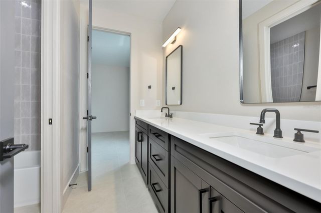 3506 W ROGERS AVENUE, Tampa, FL 33611