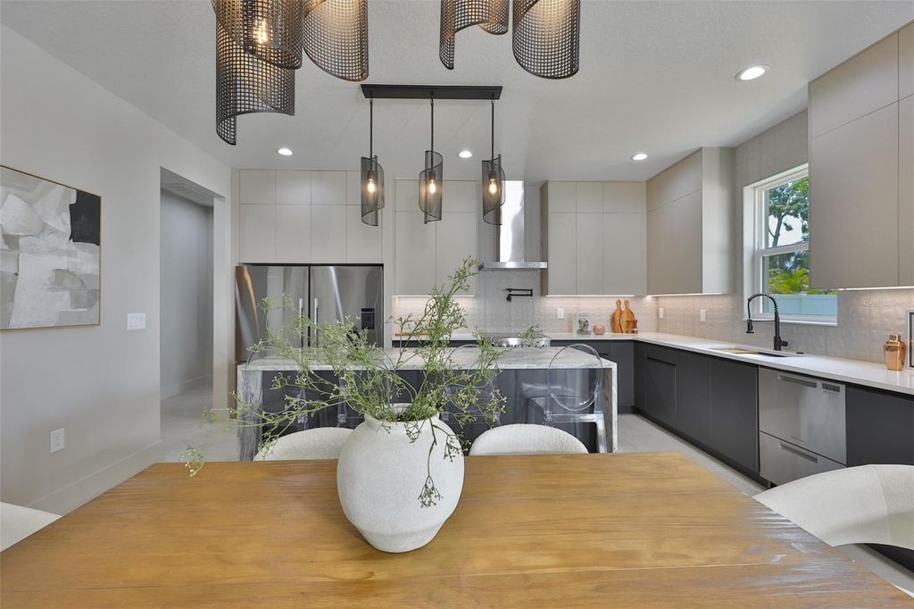 Image 18 of property listing at 3506 W ROGERS AVENUE, Tampa, FL 33611